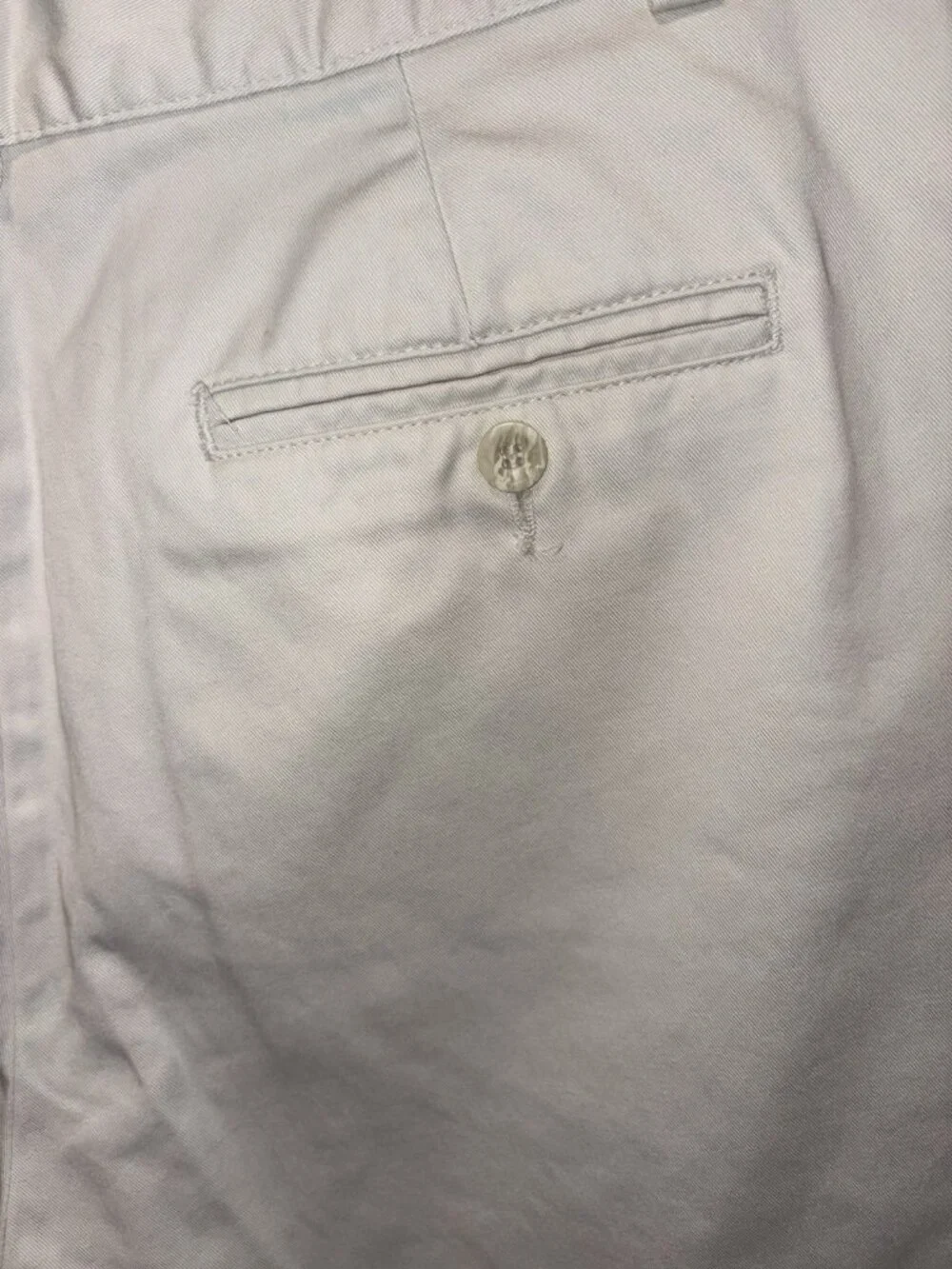 Dockers Womens Size 14 34X6  White Casual Shorts White Cotton